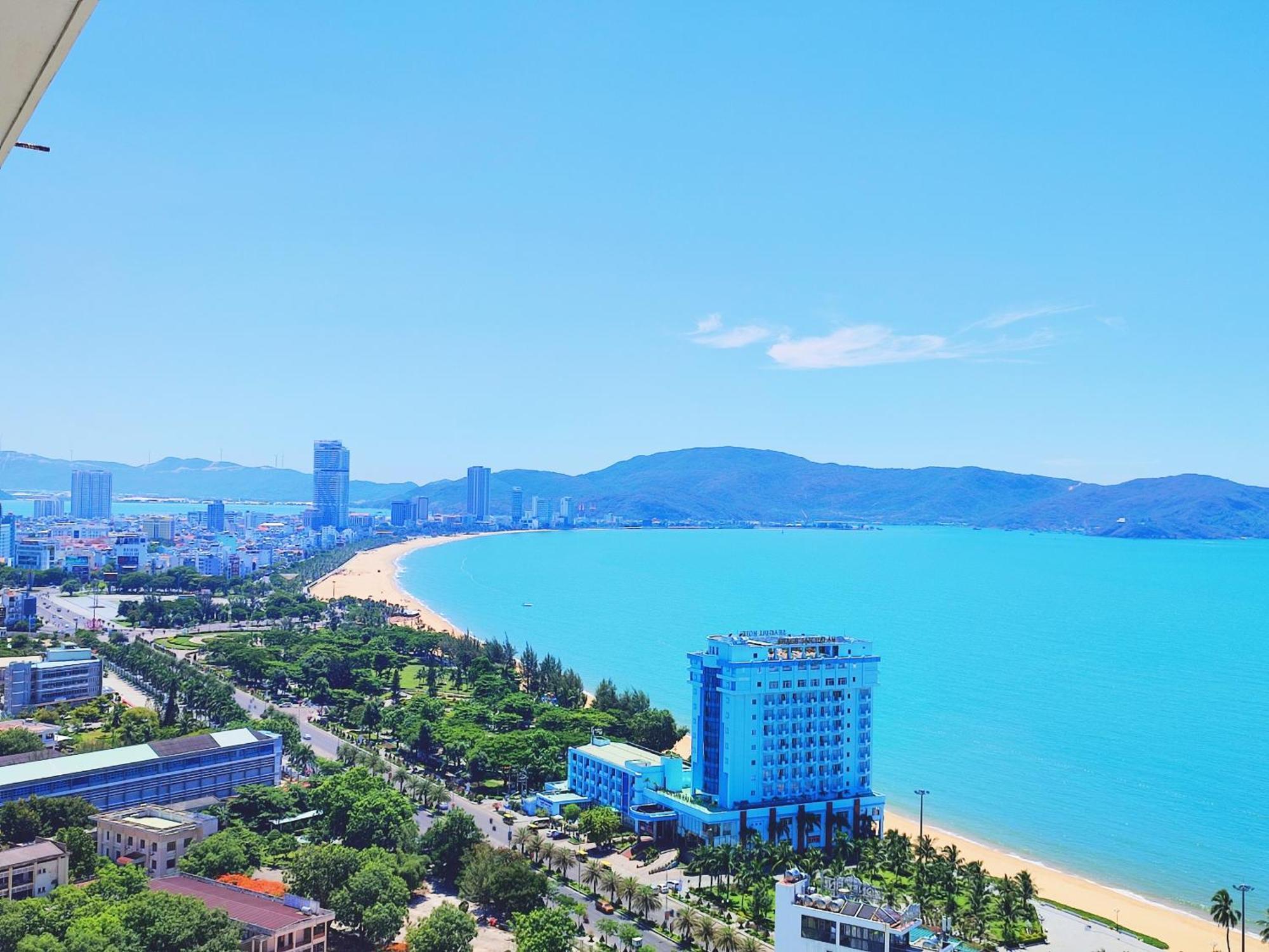 Flc Sea Tower Quy Nhon Ban Cong, Bon Tam, Ho Boi Co Phi, Sat Bien Exteriér fotografie